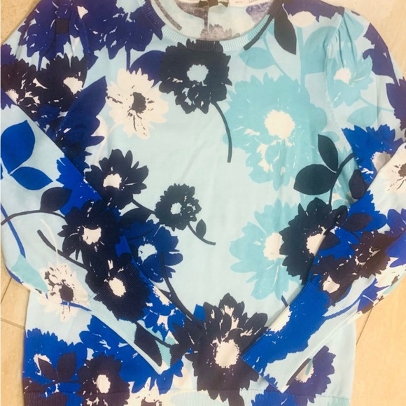 Talbots Long Sleeve Sweater. - Picture 7 of 8